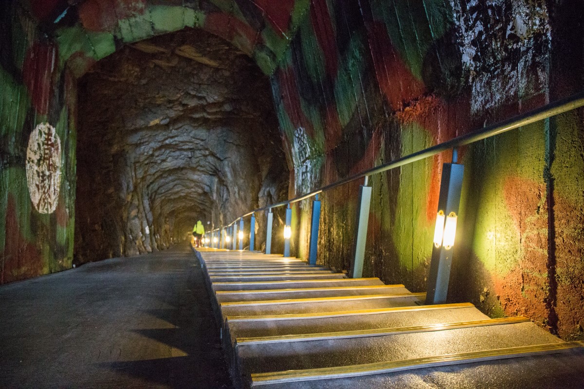 Andong Tunnel Photo - interior