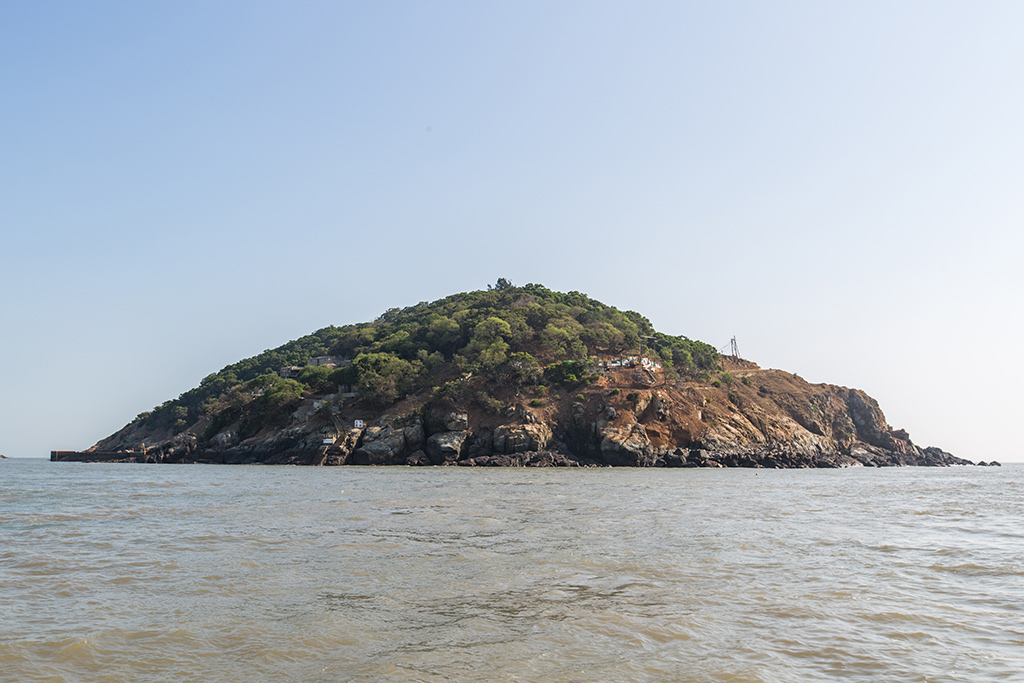 遠眺大坵島